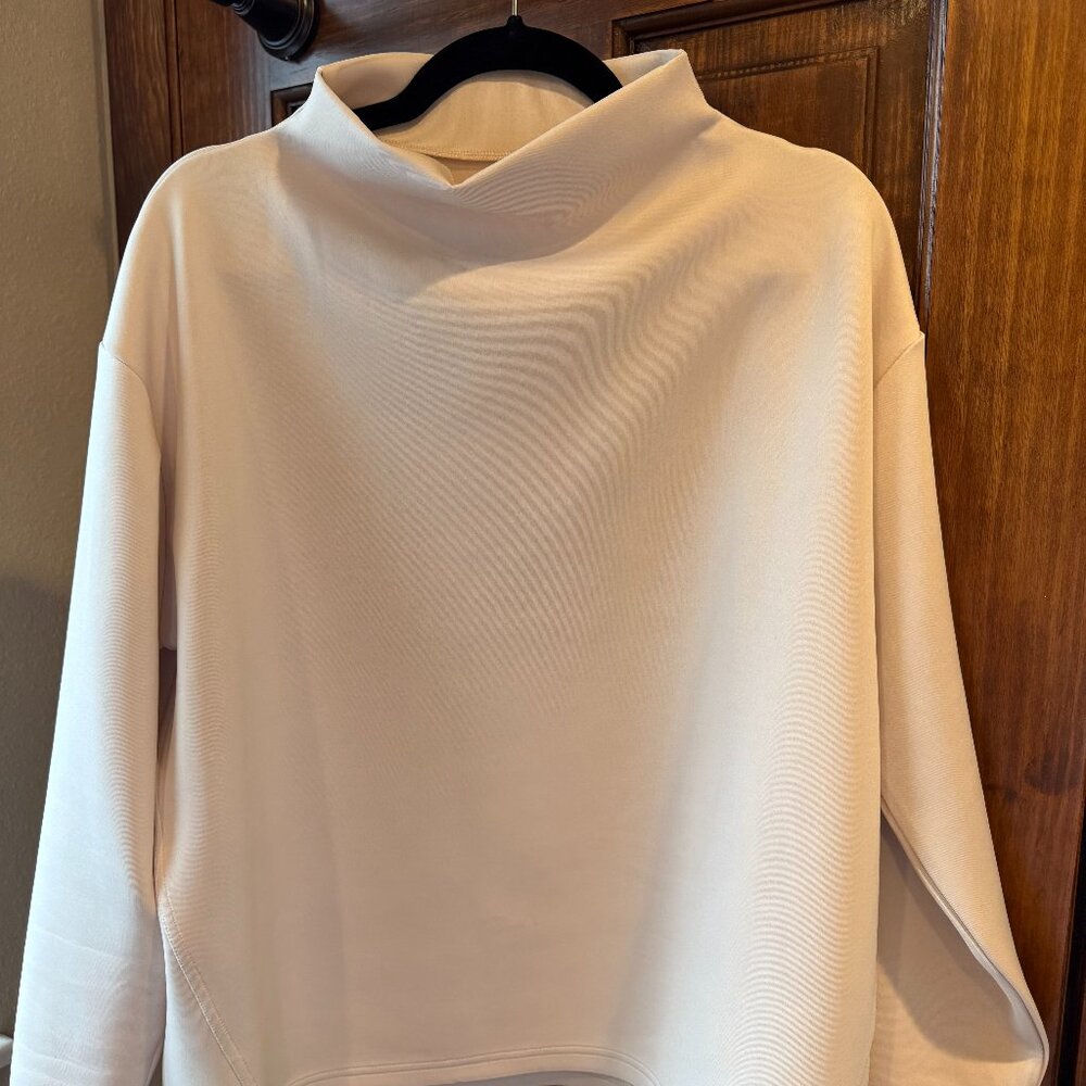 Aday Like a Boss Pullover